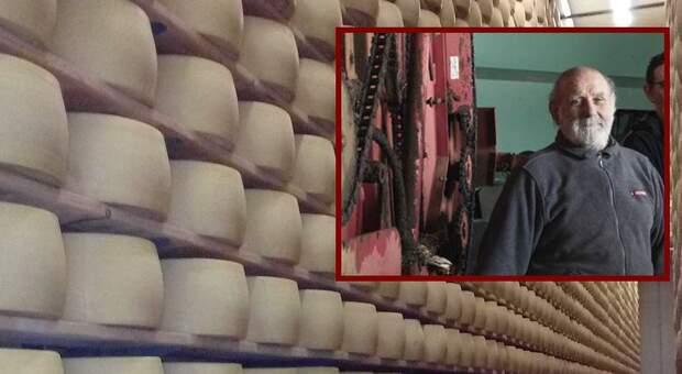 Imprenditore travolto da 25mila forme di grana padano, hanno ceduto gli scaffali in azienda: si cerca l'uomo sotto i formaggi