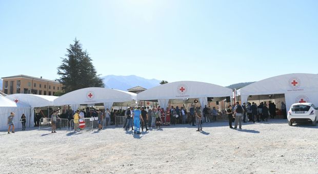 Terremoto, oggi ad Amatrice messa di suffragio per le vittime, presente il premier Gentiloni
