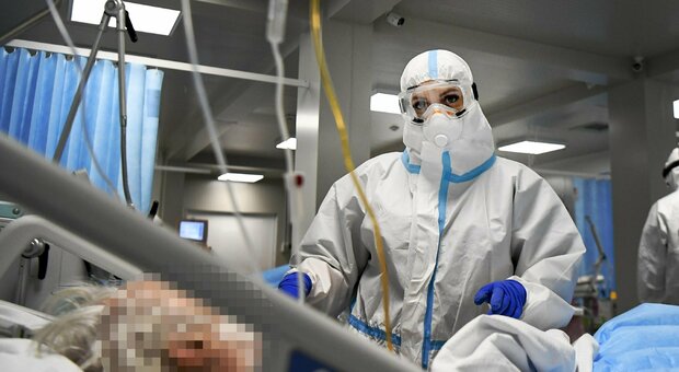 Coronavirus a Napoli, Ospedale del Mare in tilt: boom di infermieri infetti