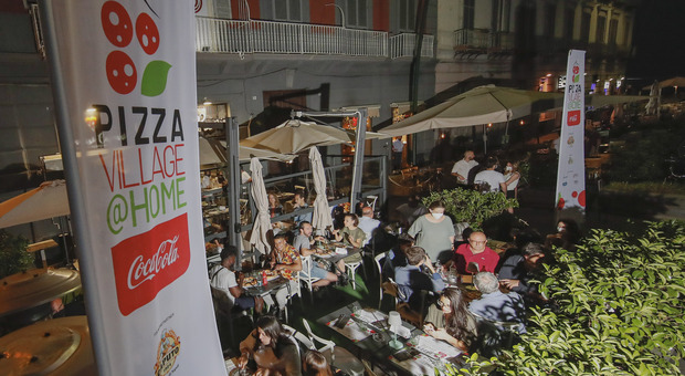 Coca-Cola PizzaVillage@Home, partita la seconda tappa a Napoli