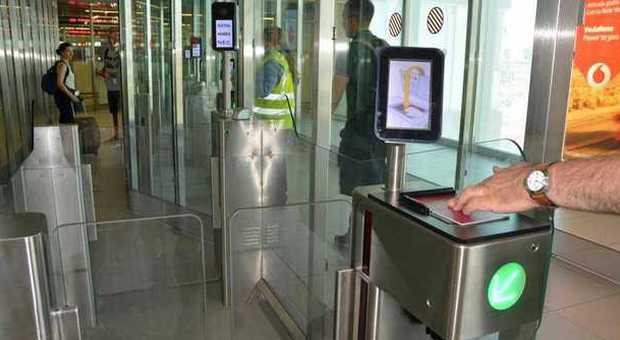Aeroporto di Fiumicino, nuovi varchi automatici per chi ha il passaporto elettonico