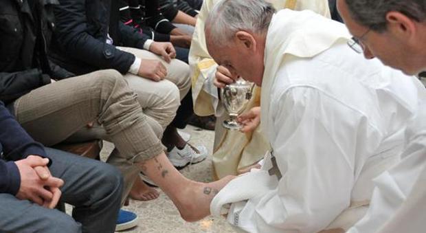 Vaticano, abolita la Lavanda dei piedi nella messa del Giovedì Santo
