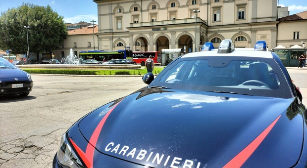 Perugia, operazione dei carabinieri: 24 indagati per traffico di droga. La base in centro. I collegamenti con i Casalesi