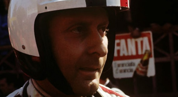 Nino Vaccarella è stato l'ultimo pilota italiano a vincere la 24 Ore di le Mans al volante della Ferrari 275 P2 il 21 giugno del 1964