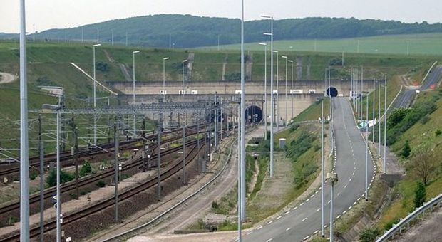 Eurotunnel, GB denunciata per accordi con compagnie di traghetti