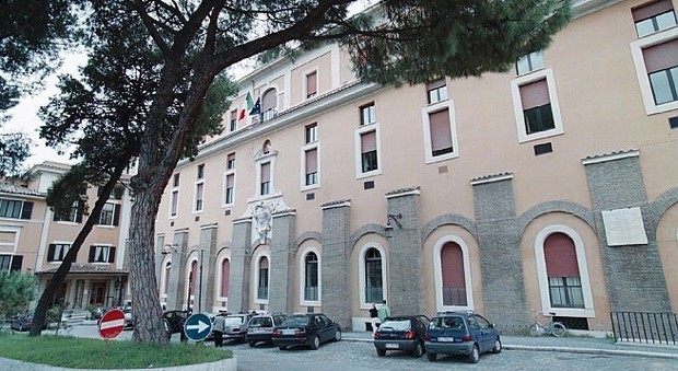Roma, Fatebenefratelli a rischio chiusura, irregolarità negli ospedali dell'Isola Tiberina e Cassia