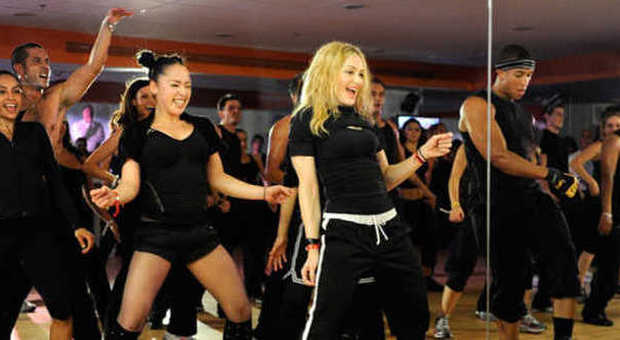 Madonna nell'Hard Candy Fitness Club (ilmondodikizar.blogspot.it)