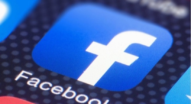 Facebook, costretti a vedere video di omicidi, stupri e torture: moderatori Meta fanno causa a Zuckerberg