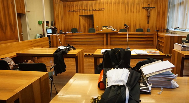 Processo in tribunale a Belluno contro un ex sorvegliante notturno dell'istituto pediatrico accusato di violenza