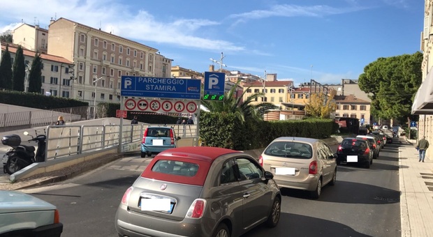 Il traffico fracassone disturba la quiete in zona piazza Cavour: due dirigenti comunali a processo