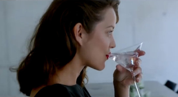 L'attrice francese in un momento del video "Enter the Game"