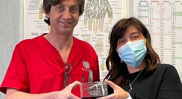 Protesi low cost ricostruite in 3D per le mani: la sperimentazione al Pellegrini