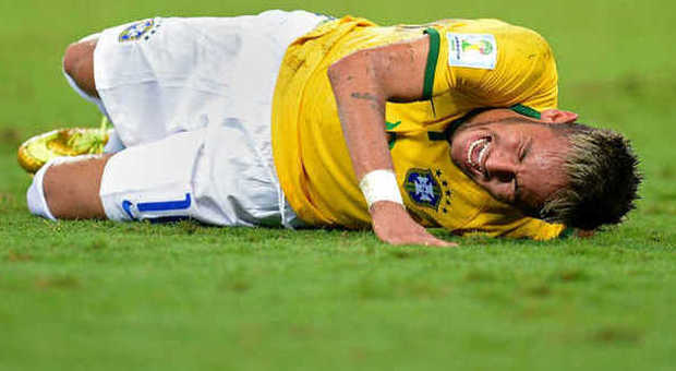 La Germania umilia il Brasile, Neymar furioso: Ecco come ha reagito davanti alla tv...