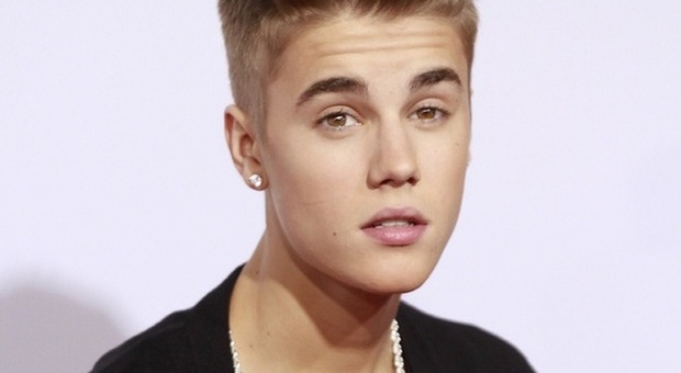 Justin Bieber (thewire.com)
