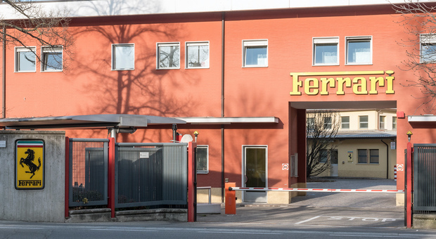L'entrata della sede storica della Ferrari a a Maranello