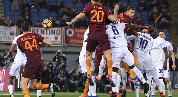 Emerson e tris di Dzeko: 4-0 Roma Bernardeschi lancia la Fiorentina