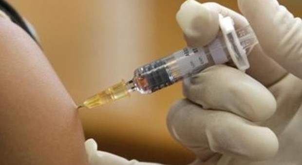 Gli oncologi: «Raccomandiamo vaccino anti-influenzale a tutti i pazienti malati di tumore»