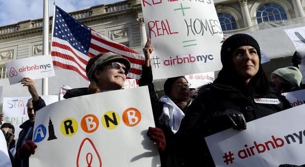 L'Antitrust boccia la tassa Airbnb: "Ok lotta all'evasione, ma rischia di danneggiare gli utenti"