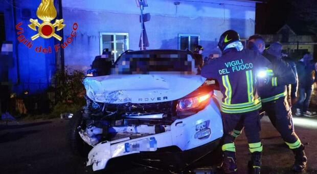Carabinieri morti, positiva a alcol e cocaina la 31enne che speronato l'auto di pattuglia