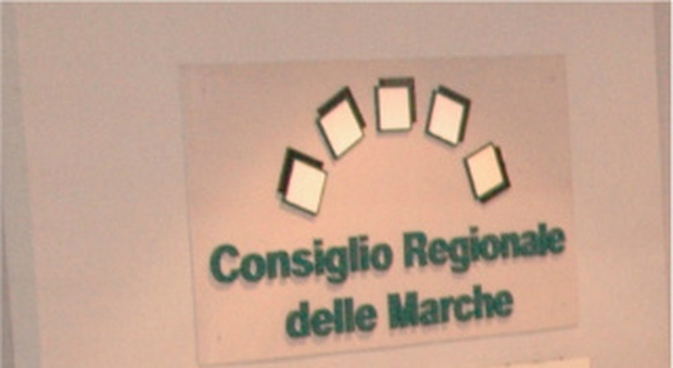 Marche, spese del consiglio regionale Il pm chiede cinque condanne