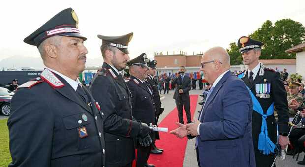 Il prefetto Russo premia i carabinieri valdianesi