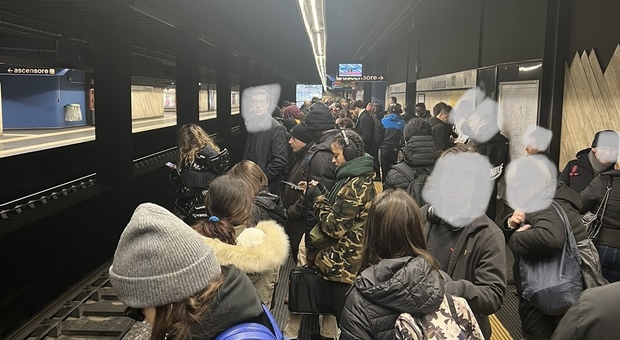 Roma, oggi la Metro B si è interrotta per circa mezz'ora