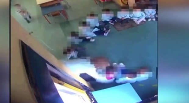 Ragusa, maestre arrestate: maltrattavano bambini di scuola materna