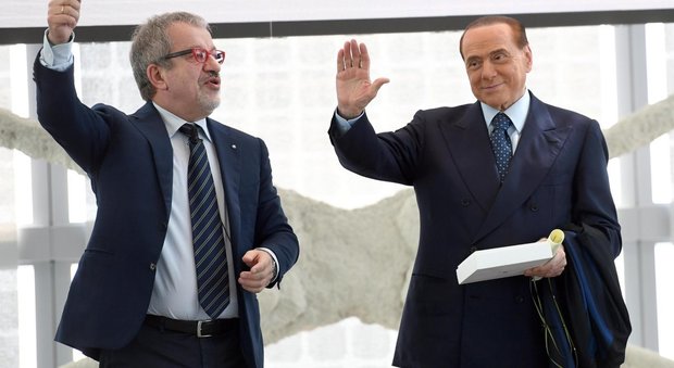 Lega, la rabbia dei fedelissimi di Salvini: Maroni è il nuovo Alfano