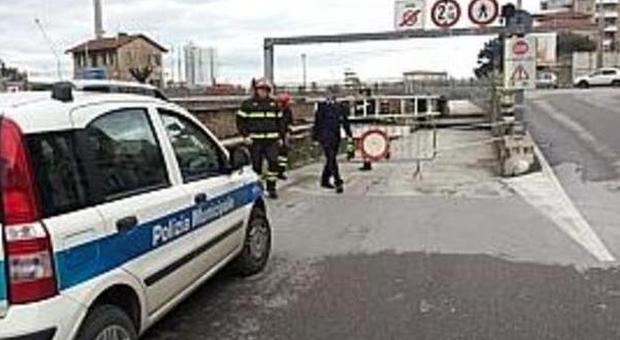 Ponte Perilli chiuso al traffico Rivoluzione viabilità da lunedì