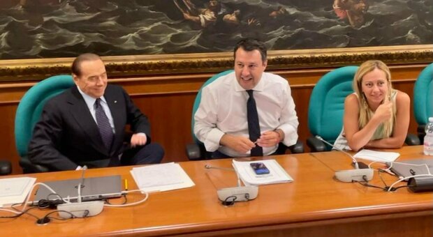 immagine Lega, stop da FdI a Forza Italia: «Una flat tax al 15% è irrealistica»