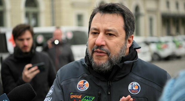 Ucraina, Salvini pronto a ripartire: «Ho visto le lacrime dei bambini, voglio portarli in Italia»