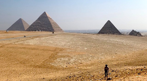 Giza - Le Piramidi di Cheope, Chefren e Micerino