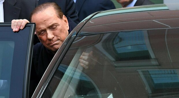 Berlusconi in ospedale al San Raffaele di Milano