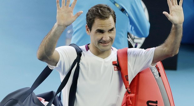 Australian Open, impresa Federer: annulla 7 match point e vola in semifinale dove affronterà Djokovic