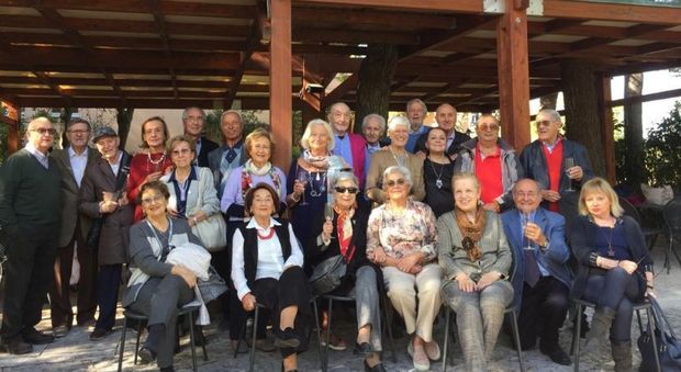 Il gruppo dei rinaldiniani festeggia il 60esimo anniversario della maturità
