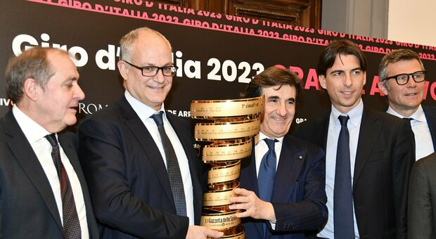 Giro d'Italia 2023, presentato l'arrivo a Roma. Partenza dall'Eur e arrivo ai Fori Imperiali, Gualtieri: «Sarà memorabile»