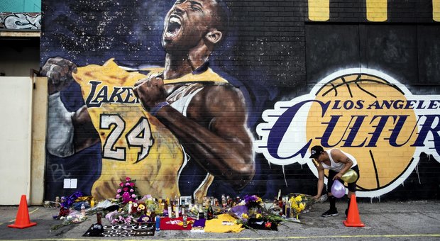 Nba, per la morte di Kobe Bryant rinviato il derby Clippers-Lakers