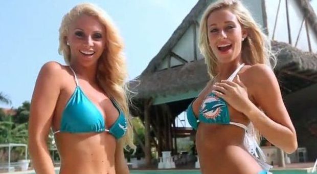 Le cheerleaders dei Miami Dolphins Quando il costume fa spettacolo VIDEO