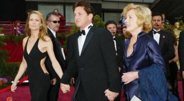 Sean Penn, morta la madre: lutto a Hollywood. Eileen Ryan aveva 94 anni, era attrice anche lei