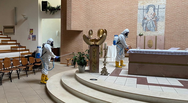 immagine Terni, sanificate anche le chiese