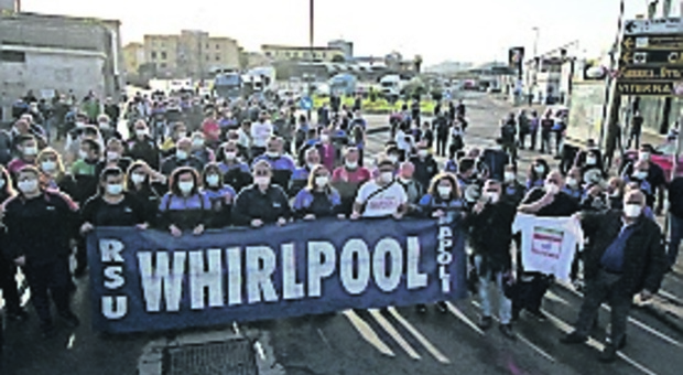 Manifestazione operai Whirlpool