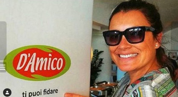 Alena Seredova contro Ilaria D'Amico su Instagram, il post di Signorini: «Bel senso dell'umorismo»