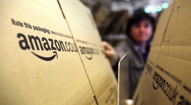 Amazon lancia il servizio di consegna dei cibi freschi: frutta e verdura a casa a Milano in un'ora