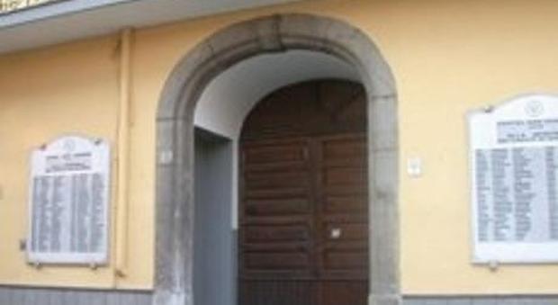 Castel San Giorgio: furbetti del cartellino, sospesi 12 dipendenti comunali