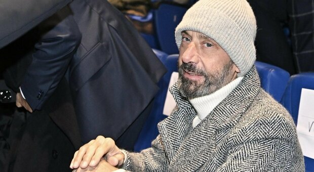 Gianluca Vialli come sta, lascia la Nazionale per il tumore: «Devo superare fase delicata della malattia»