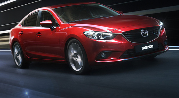La nuova generazione di Mazda6 in versione berlina sta per debutare anche in Europa