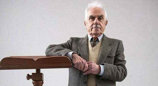 Mario Tronti compie 90 anni: «La società non ha più senso, preferisco il convento»