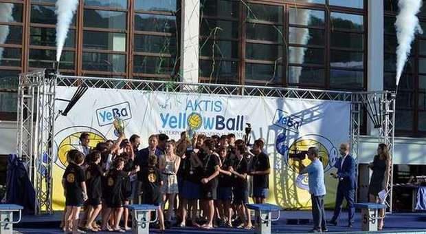 Yellow Ball, festa dei giovani alla Mostra d'Oltremare