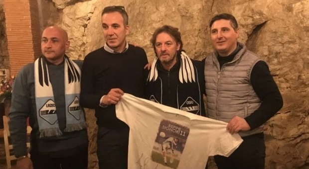 Frosinone, il Lazio club di Ceccano celebra bomber Signori