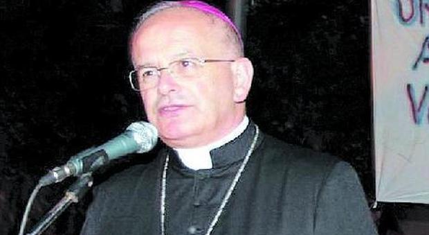 «40 anni di abusi in Seminario», il vescovo di Aversa in Vaticano